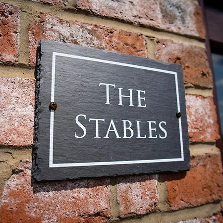우드홀스파 The Stables 빌라 외부 사진
